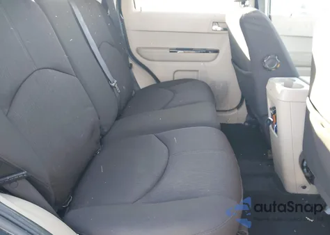 2008 Mazda Tribute I Touring из США, поврежденный, VIN 4F2CZ02Z78KM02869